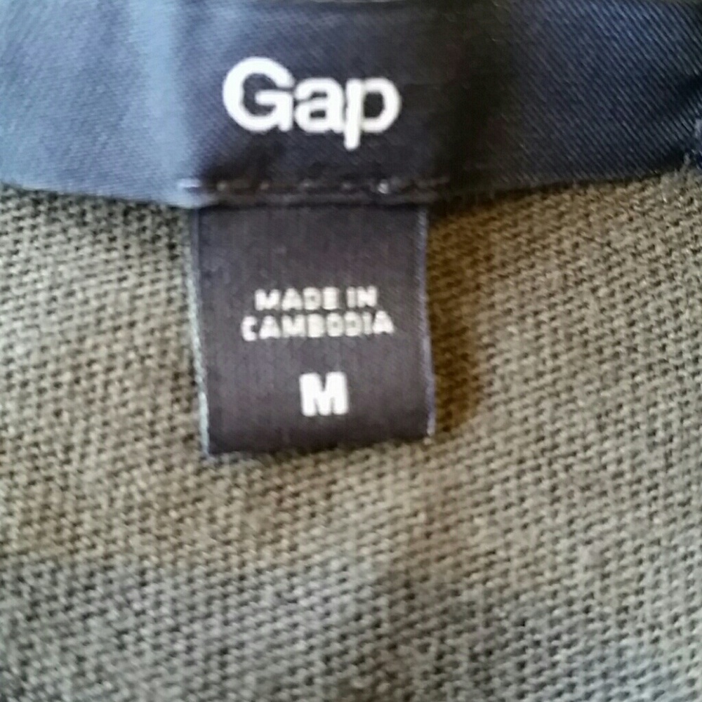 💕 GAP* TEE - Picture 4 of 4